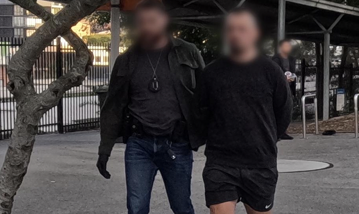 毒品藏身国际航班，澳洲两男子被捕，最高恐判无期（组图） - 2