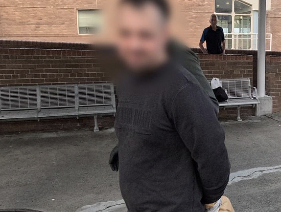 毒品藏身国际航班，澳洲两男子被捕，最高恐判无期（组图） - 3