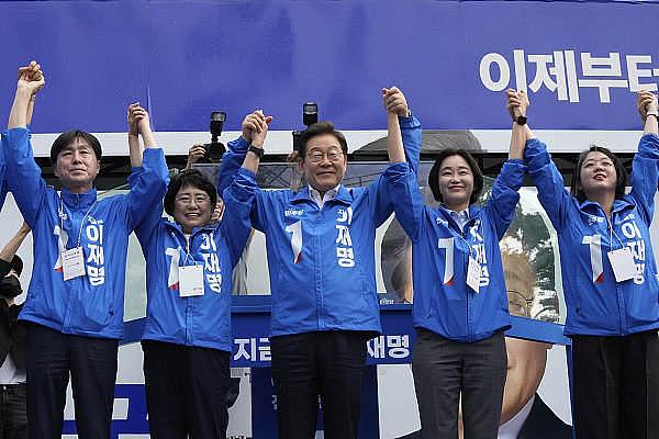 李在明宣誓就任韩国总统！曾批尹锡悦对华外交政策：为何招惹中国？台湾问题与韩国有什么关系？（视频/组图） - 11