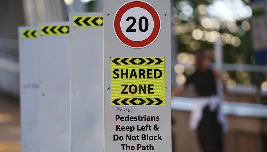 英王生日长周末将至，各地警方加强道路执法（组图） - 4
