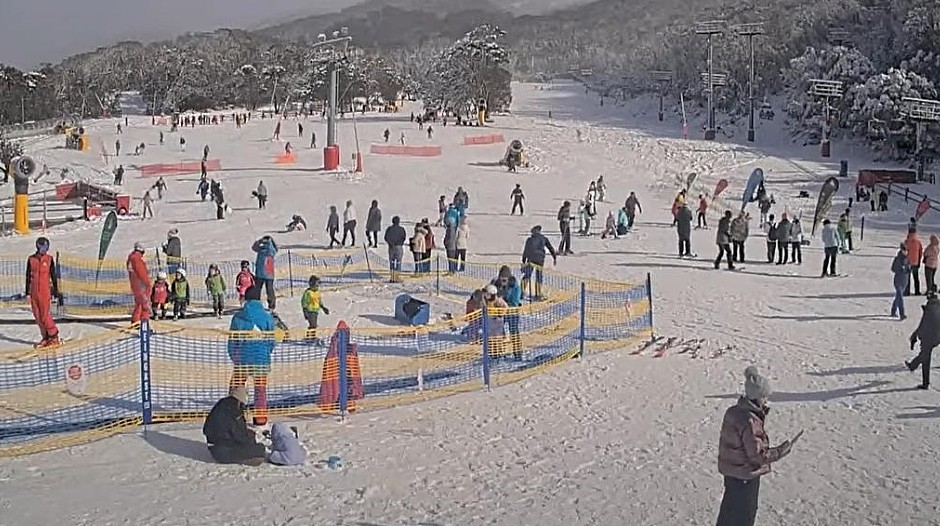 滑雪季开始!新州滑雪场大雪纷飞,积雪最厚达51厘米(组图) - 2