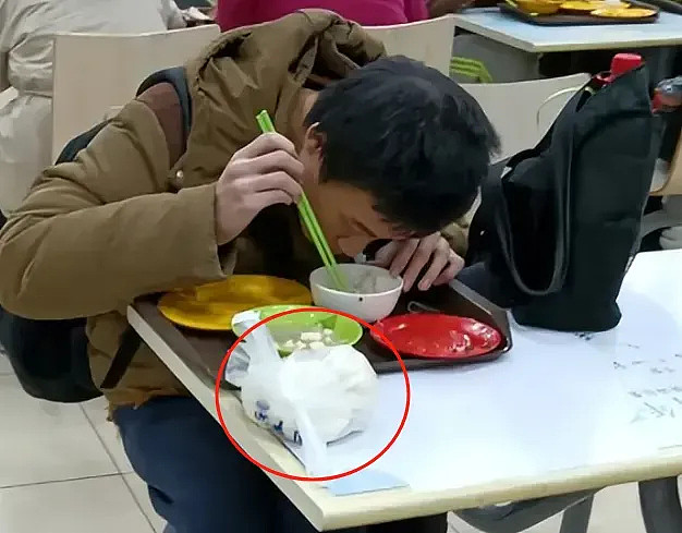 评论韦东奕“学海无牙苦嘬粥”的，是我见过最恶心的抖机灵（视频/组图） - 12