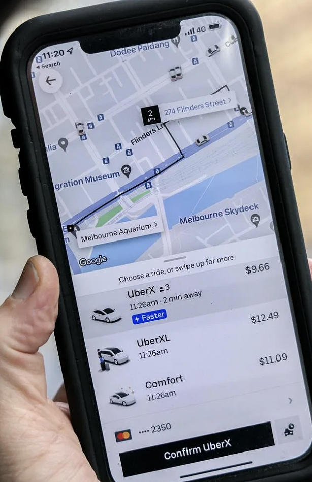 澳洲Uber“失物博物馆”大公开:活龙虾、半副假牙、兰博基尼钥匙全上榜(组图) - 4
