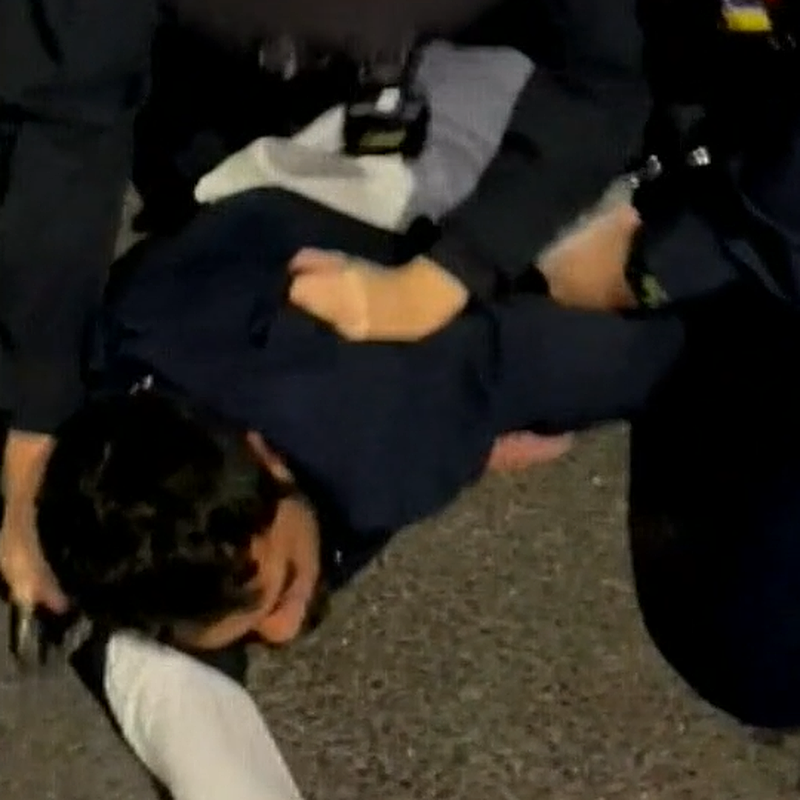 澳亚裔男遭警方逮捕后，不幸死亡！妻子称曾被警员“膝盖压脖”（视频/组图） - 4