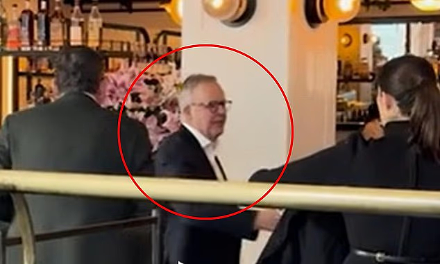 澳总理被拍到与“那个男人”共进午餐！有人怒称“维州最令人讨厌的人”（组图） - 2