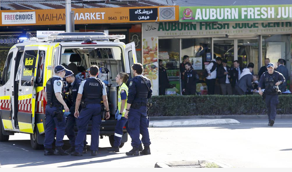视频曝光!悉尼Auburn枪击案惊魂一刻,3人中弹,路人四处奔逃(视频/组图) - 6