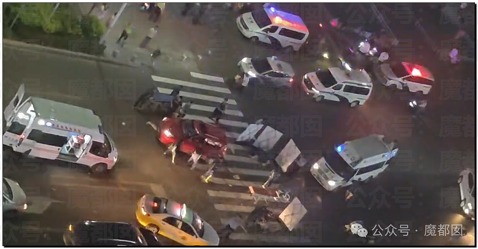 热搜第一！沈阳公交失控连撞多车，已致2死16伤！血腥场面惨不忍睹，目击者：太惨了，太惨了（视频/组图） - 5