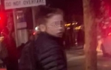 澳洲华女当街无端遇袭，遭未成年惯犯拳打脚踢！报警迟迟无回应，案子离奇竟“不存在”（图）