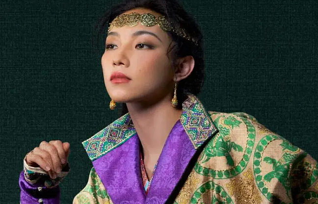 一片骂声!《长安的荔枝》坚持带那尔那茜宣传,收视率一路下跌(组图) - 1