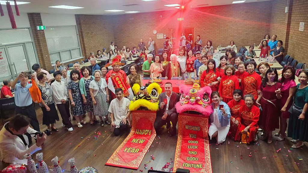 【悉城义事:之二十八】 国破怒海奔自由,远山林茂始为森 ——访获新州年度义工奖华兴组文国森(组图) - 11