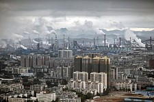 中国钢铁产量下滑，澳洲铁矿石出口恐受冲击！专家：中国房地产处于15年低点（组图）