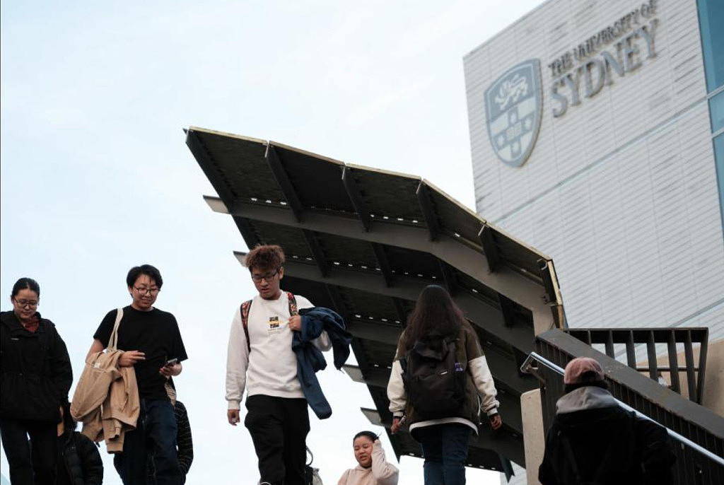 澳洲临时净移民锐减36％！学签申请量暴跌3成，政府新规引澳洲高校不满（组图） - 2