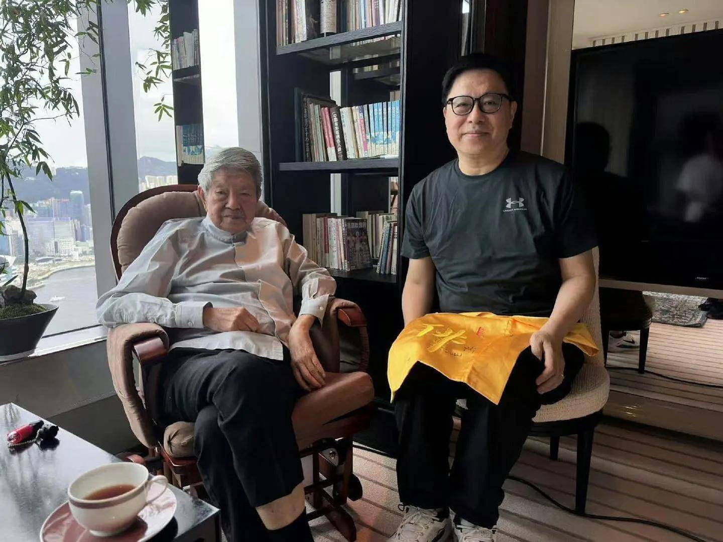 蔡澜离世，享年83岁，在新加坡已买龛位！众星悼念蔡澜，生前爱过61个女人，8个佣人伺候，一生无儿无女（组图） - 5