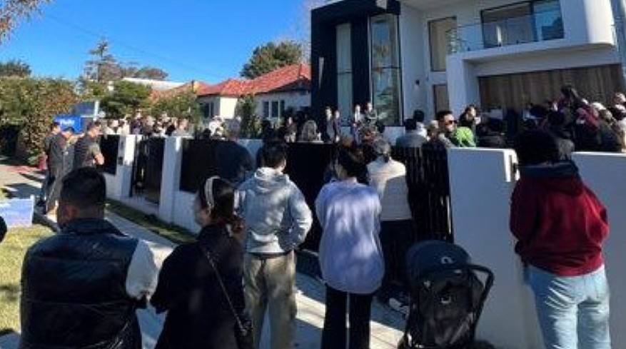 悉尼五居室卖出$625万，创当地成交纪录！超200人围观拍卖（组图） - 2