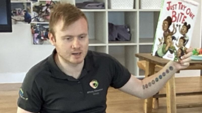 澳男涉嫌性侵多名儿童,曾在多家幼托中心工作!不排除更多受害人,超1200名儿童将接受检测(组图) - 2