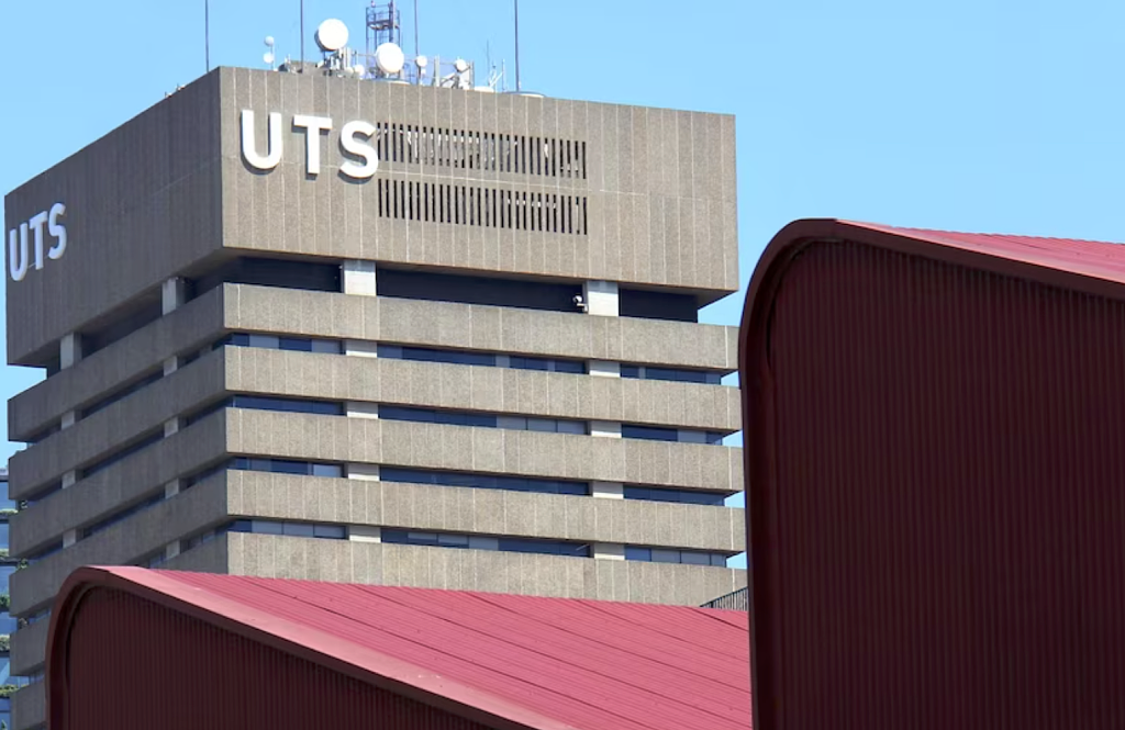 高校爆发失业潮!UTS将裁掉超400个岗位,员工噤若寒蝉(组图) - 2