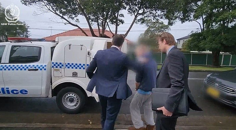 涉嫌在华人区绑架强奸，悉尼男子遭控罪！警方一查，发现不简单...（组图） - 2