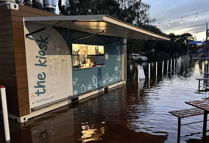 巨大气候反差：西澳部分地区暴雨成灾，内陆农民深陷缺水困境（组图） - 2