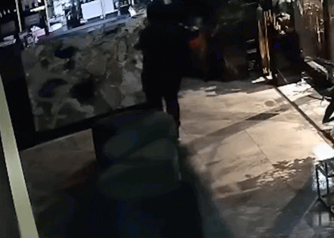 Burwood美发店遭纵火!警方公布监控,向民众寻求线索(视频/组图) - 2