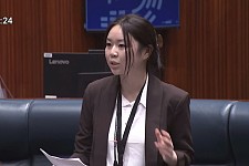 华裔女孩西澳议会激昂演讲，反对刻板印象：“大大方方拥抱中华文化！”（组图）