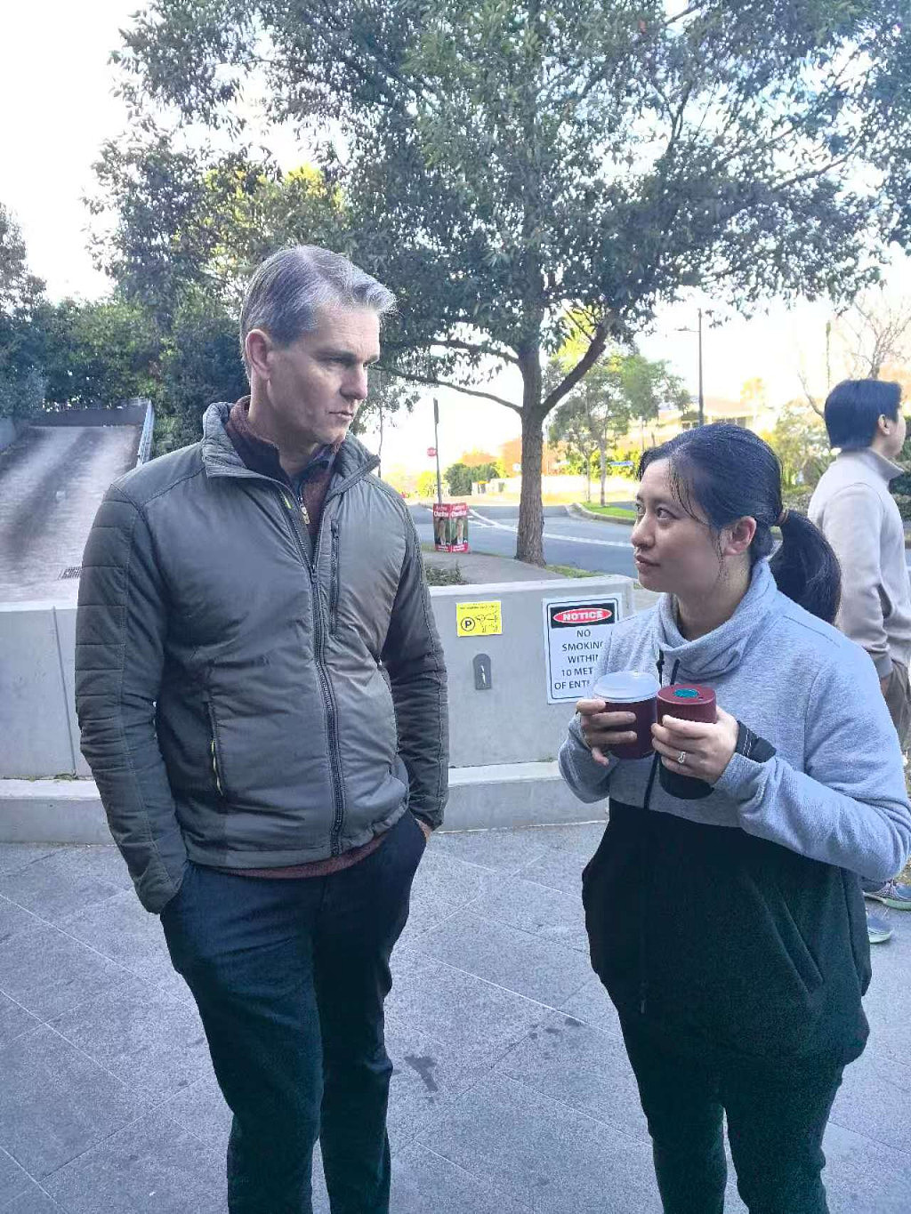 联邦议员走访悉尼华人区,与民众打招呼畅聊总理访华(组图) - 4