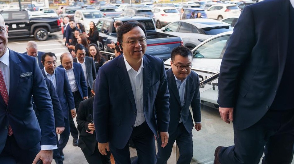 在澳销量突破6万大关！比亚迪老板现身墨尔本，“向世界发出信号”（组图） - 4