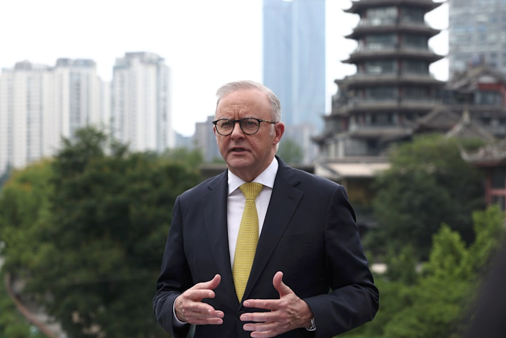 反对党批艾博年访华是“度假”，自由党内部担忧：教训还没吃够？（组图） - 3