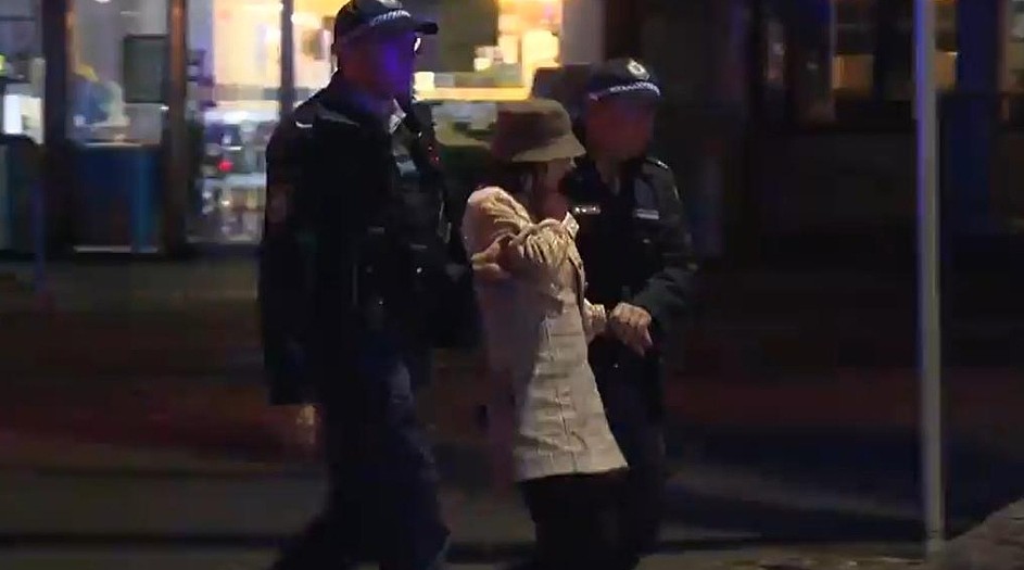 恐赔偿超$100万!开劳斯莱斯与奔驰猛撞,悉尼华女涉酒驾被控(视频/组图) - 3