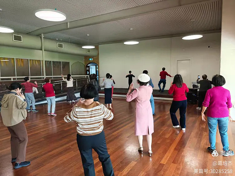 严寒下有热腾有温情(组图) - 6
