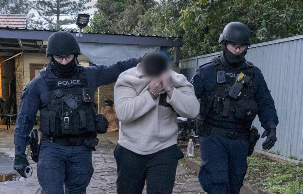 西悉尼街头枪击案嫌疑人落网!受害人三次死里逃生(组图) - 1
