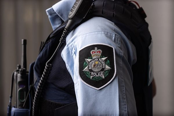 中国籍女子涉“外国干涉”在澳被捕!拥有澳洲PR,最高可判15年监禁(组图) - 4