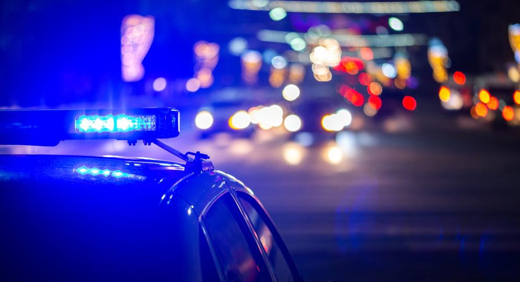 悉尼公寓凌晨发生捅人案!男子背部被刺伤,警方介入调查(图) - 2