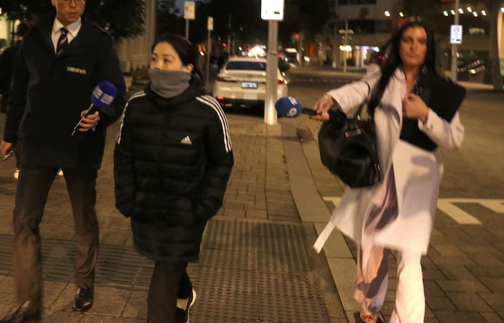 14岁女儿和男友在家啪啪,珀斯华人妈妈暴怒,持刀伤人罪成(组图) - 4