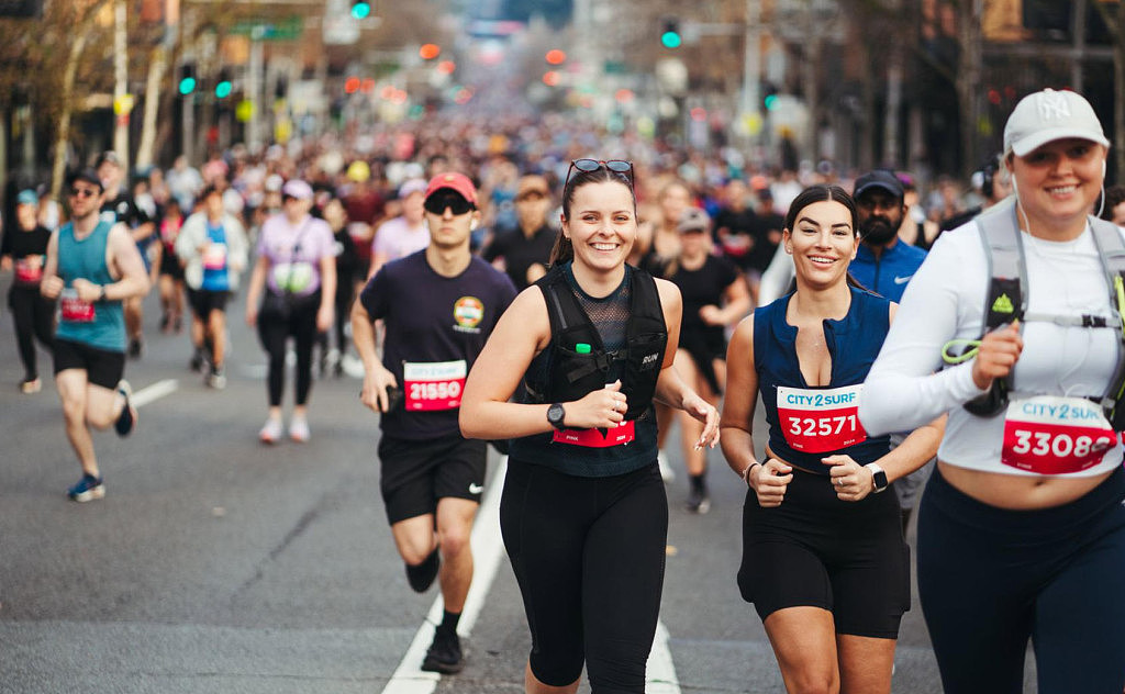 近13年来“最潮”City2Surf!9万人涌上悉尼街头,马里奥、蜘蛛侠都在为慈善狂奔(组图) - 19