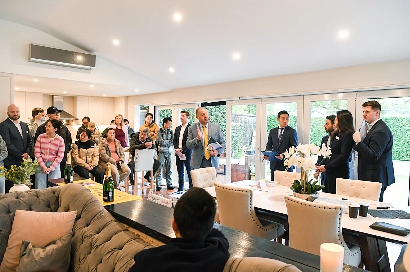 悉尼富人区砖屋卖出$336万！3人竞争激烈，华人中介：价格是最大亮点（组图） - 3
