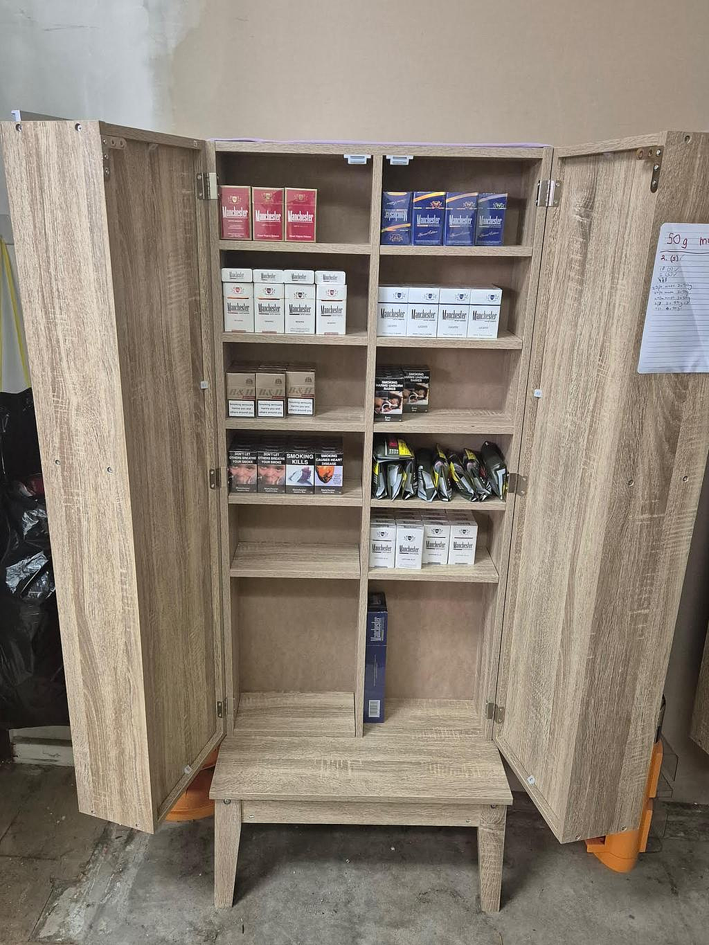 南澳严打非法烟草,多家商店被查封!缴获大批非法香烟、电子烟(组图) - 6