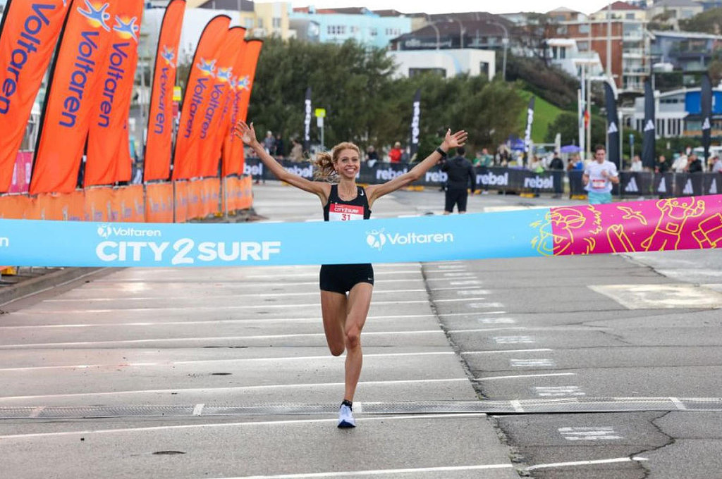 近13年来“最潮”City2Surf!9万人涌上悉尼街头,马里奥、蜘蛛侠都在为慈善狂奔(组图) - 7