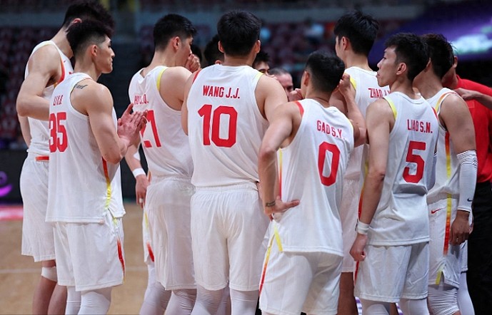 拿下韩国！中国男篮时隔10年再进亚洲杯4强，将对阵新西兰or黎巴嫩（图） - 1
