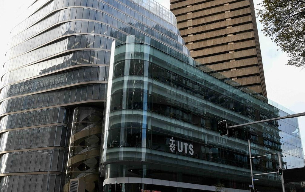 悉尼科技大学宣布裁员400人!146门课程暂停招生,潜在新生将受影响(组图) - 2