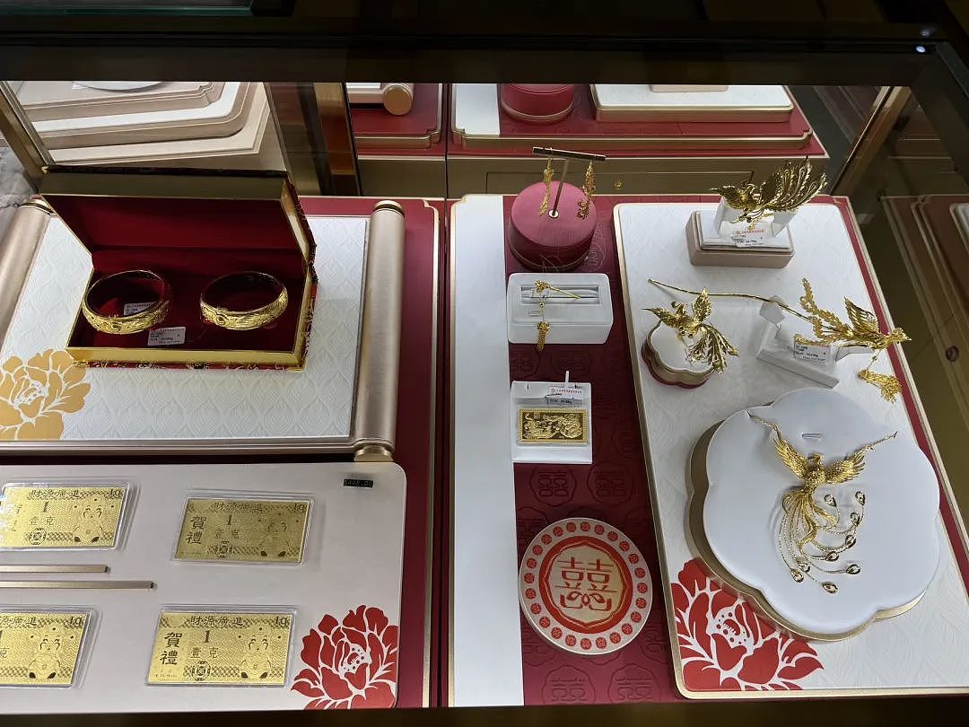 突发，悉尼下起黄金雨，老凤祥新店黄金工费全场8折！10天联欢燃爆全城! 国货珠宝在世界舞台上的又一次霸气亮相！ - 13
