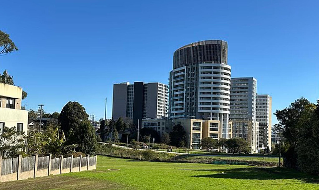 Carlingford新建620套公寓引不满！居民：学校医院本就不够，还盖高楼？（组图） - 3