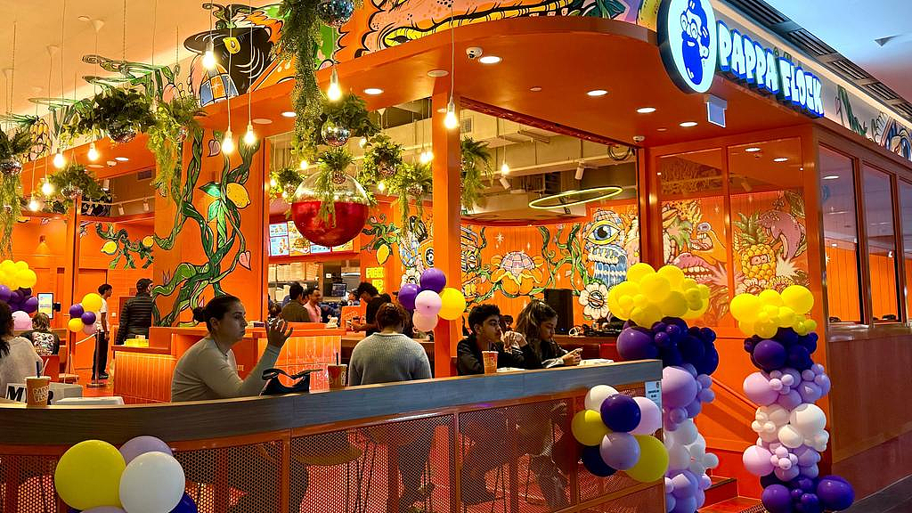 网红炸鸡再开新店!昆州首家门店被挤爆,数百人大排长龙(组图) - 3