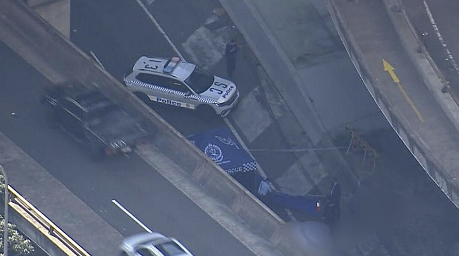 悉尼海港大桥附近两人坠亡，目击者讲述事发经过：太可怕了（图） - 2