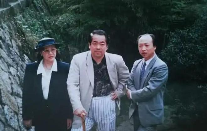 87岁书画大师范曾确认失联!去年刚娶小50岁妻子,女儿发表声明:大量书画被继母搬走,还恐吓保姆助手保密(组图) - 19