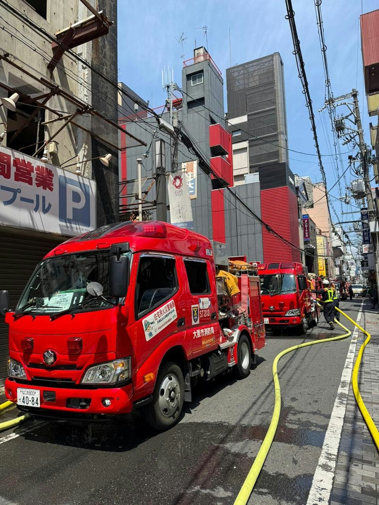 大阪道顿堀Donki旁建筑物发生火警！2人吸入浓烟送院，1消防员受伤（视频/组图） - 7
