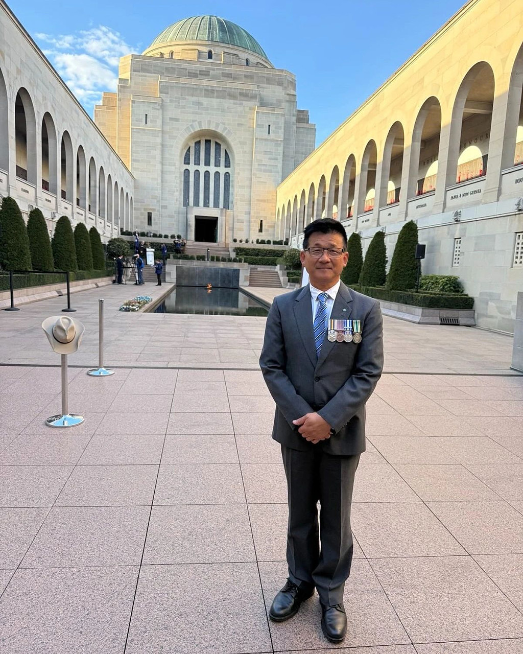出席澳大利亚战争纪念馆的“The Last Post Ceremony”（组图） - 1