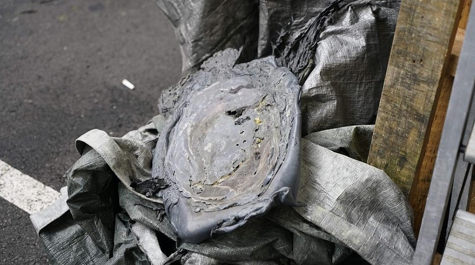 维妈市场突发火灾！好心民众试图灭火遭威胁，警方现场逮捕1人（组图） - 3