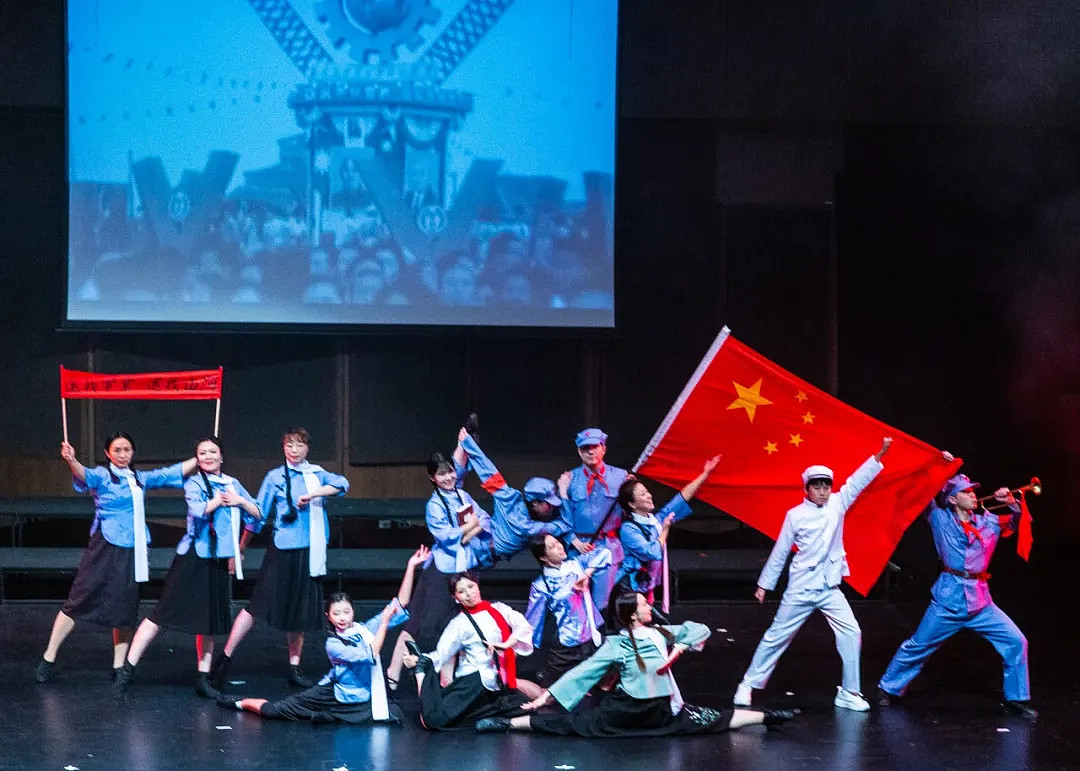《记忆与和平》80周年回顾—暨纪念中国人民抗日战争胜利、世界反法西斯战争胜利八十周年演出圆满举行（组图） - 26