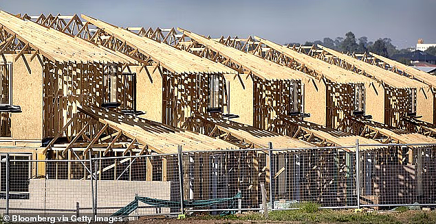 民众炸锅！澳洲或对闲置卧室征税？网友怒怼：建议征“政客税”（组图） - 4