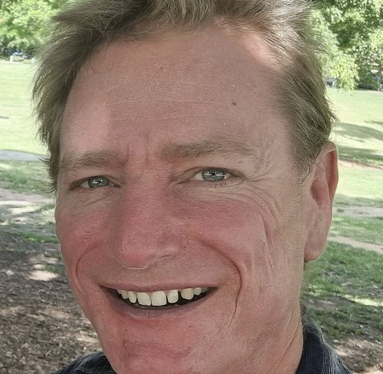昆州网络安全专家离奇失踪逾一周，两男子被控施以酷刑，警方深入调查（组图） - 3